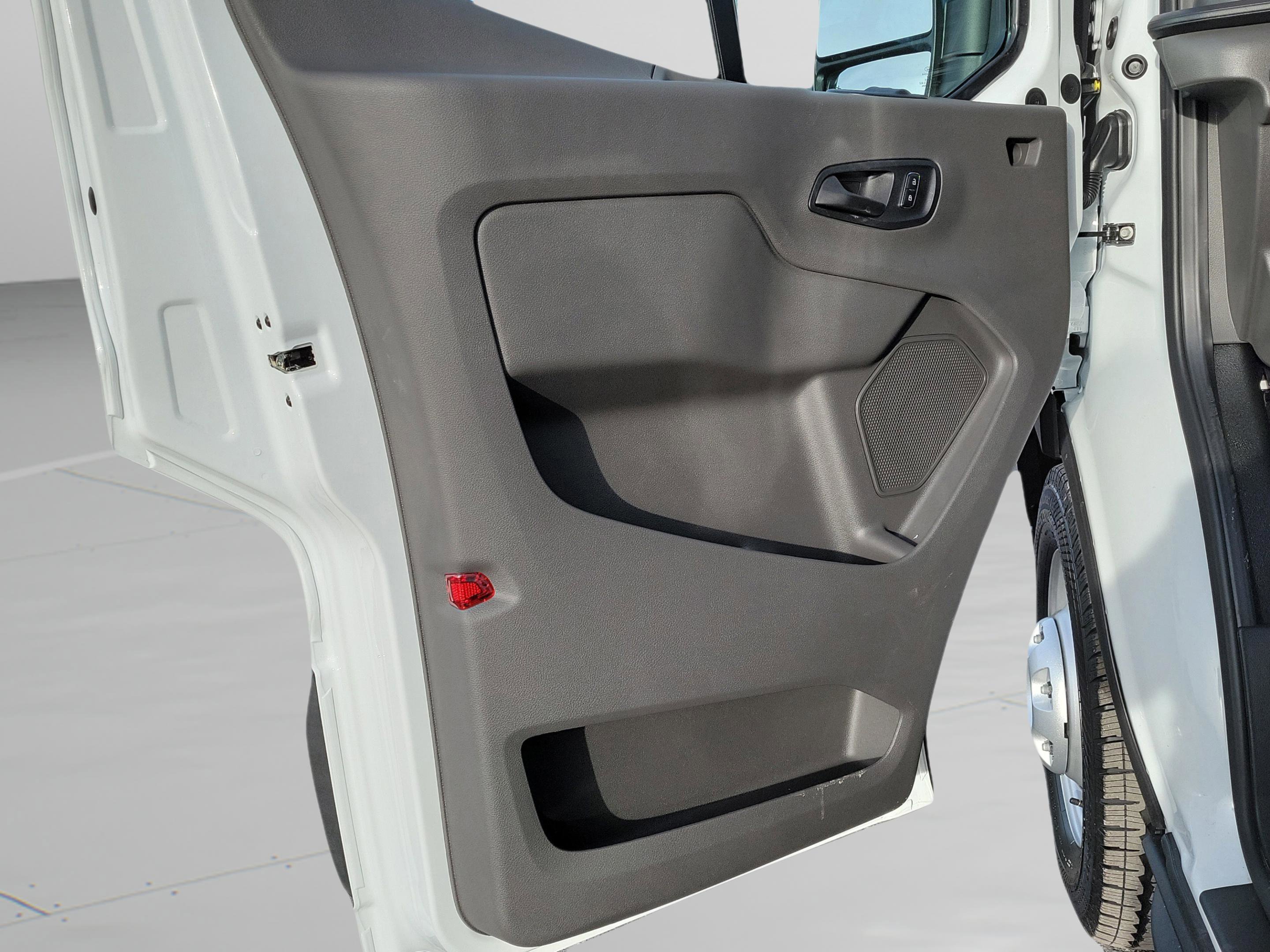 New 2026 Ford Transit 250 148 Medium Roof Extended AWD image 30