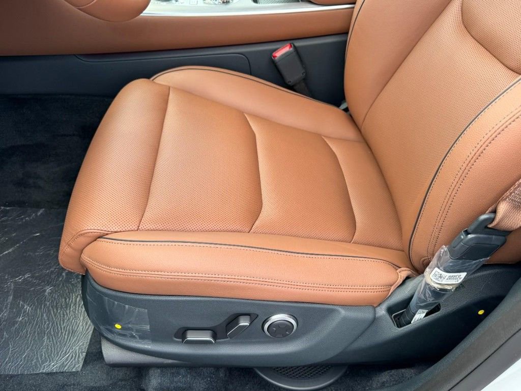 Certified 2026 Genesis GV70 2.5T Advanced image 10