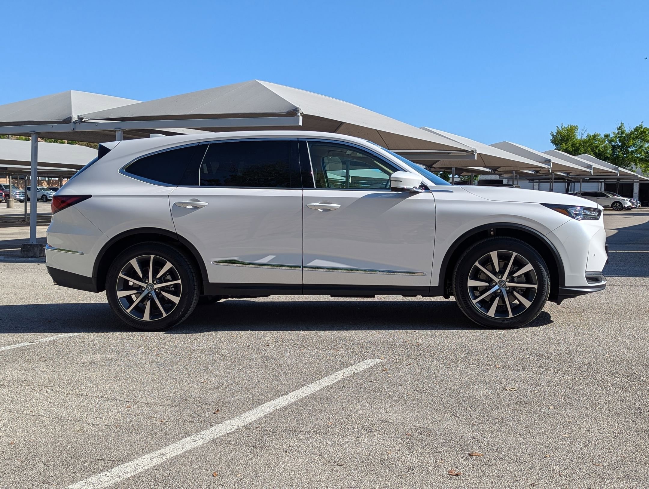 New 2026 Acura MDX SH-AWD w/ Technology Package image 2
