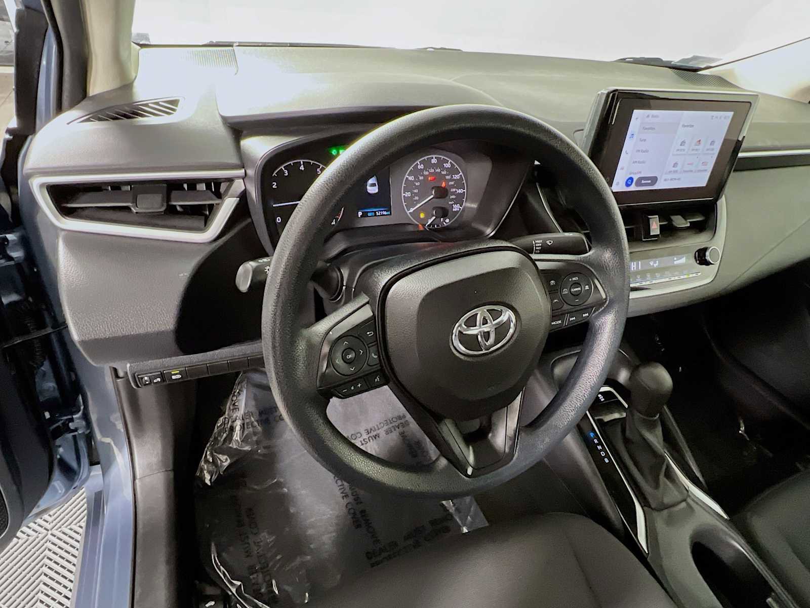 Used 2024 Toyota Corolla LE image 11