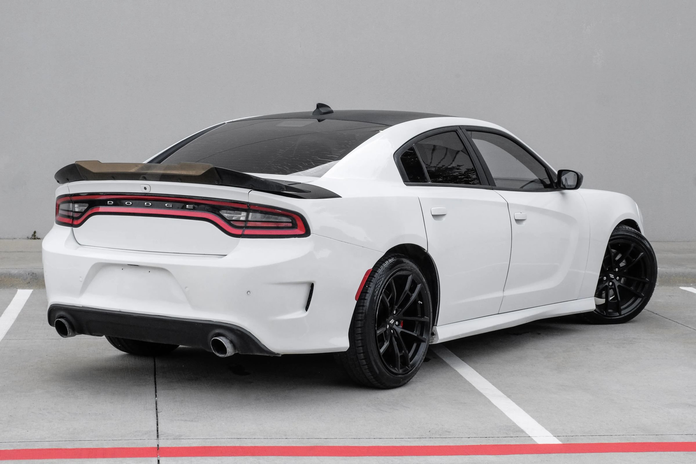Used 2019 Dodge Charger Scat Pack w/ Daytona Edition Group RWD image 4