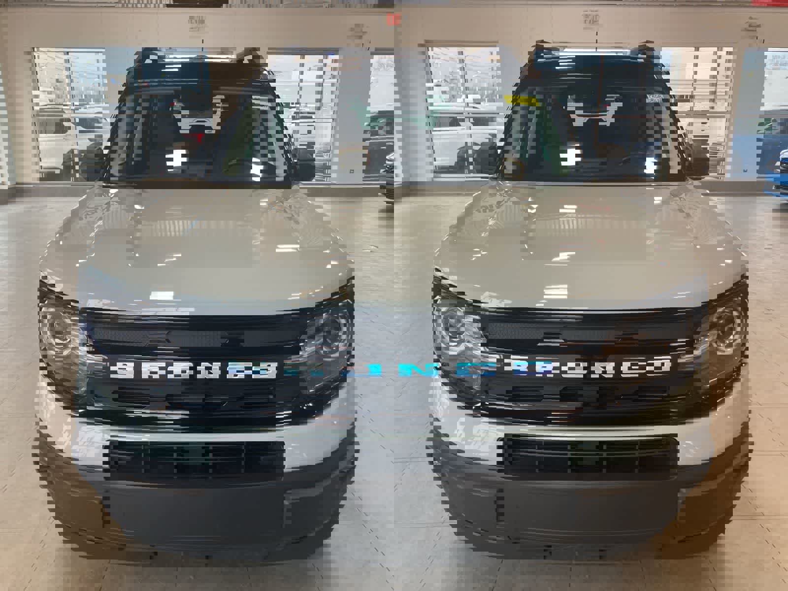 Used 2023 Ford Bronco Sport Outer Banks image 2