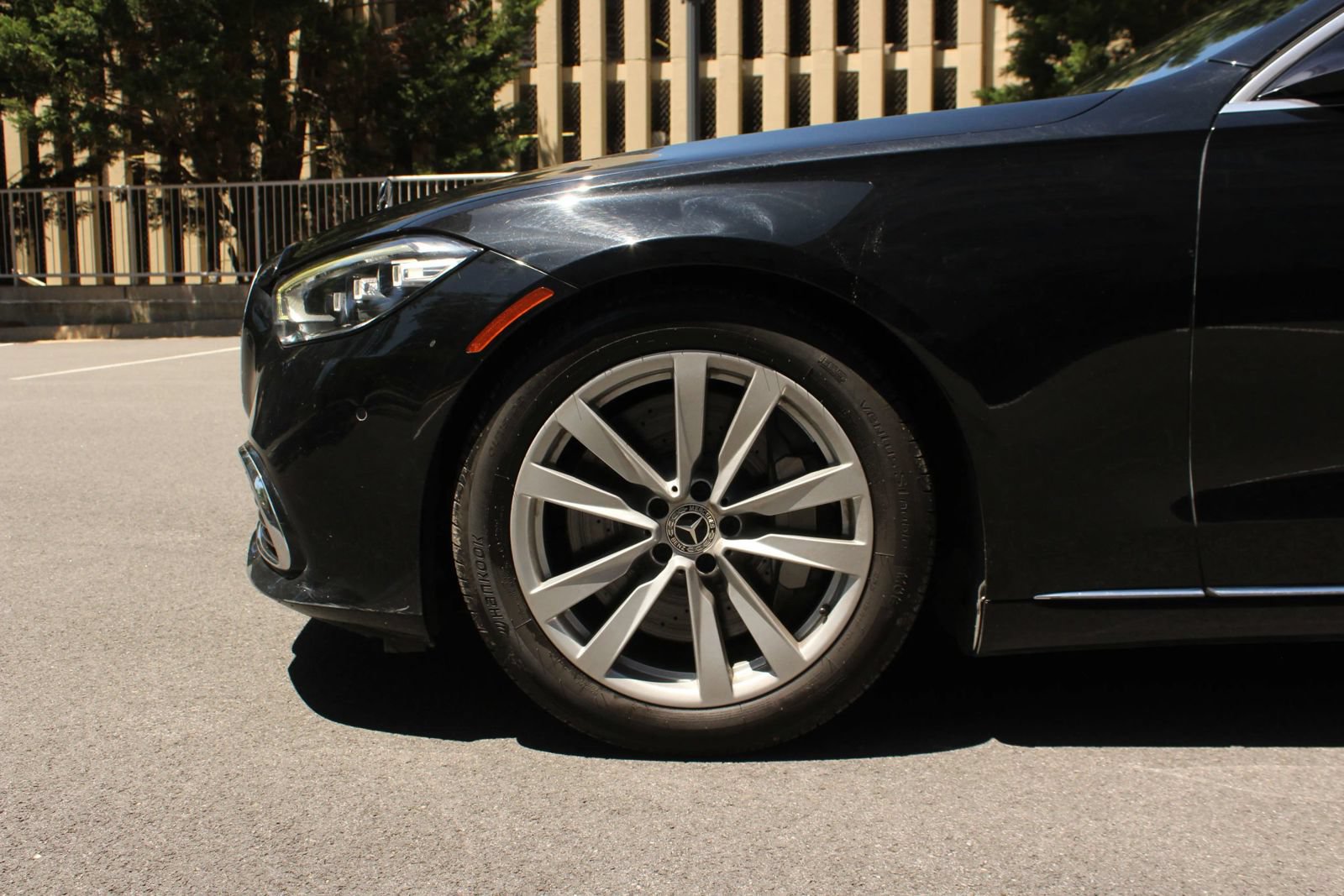 Used 2022 Mercedes-Benz S 500 4MATIC image 11