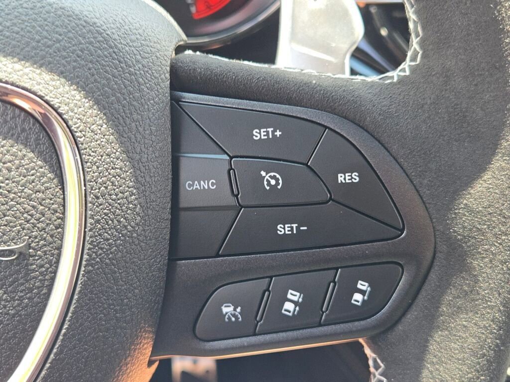 Used 2026 Dodge Durango SRT Hellcat w/ Premium Group AWD/4WD image 36