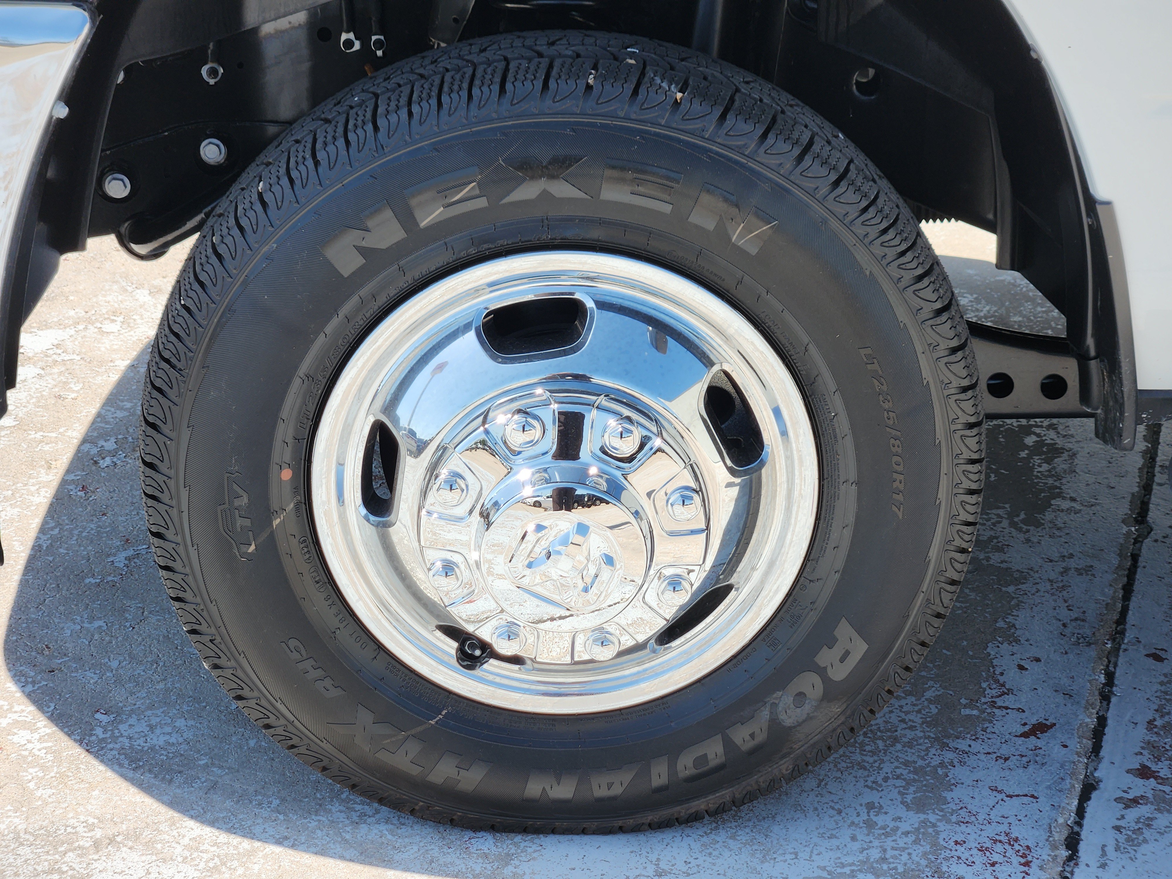 New 2026 RAM 3500 Tradesman AWD/4WD image 10