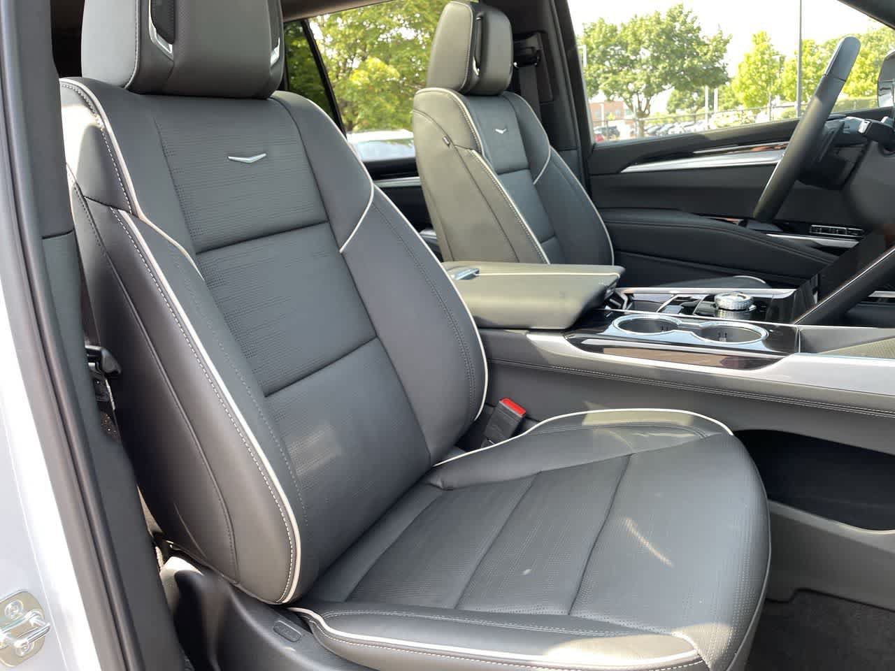 New 2026 Cadillac Escalade Sport AWD/4WD image 14