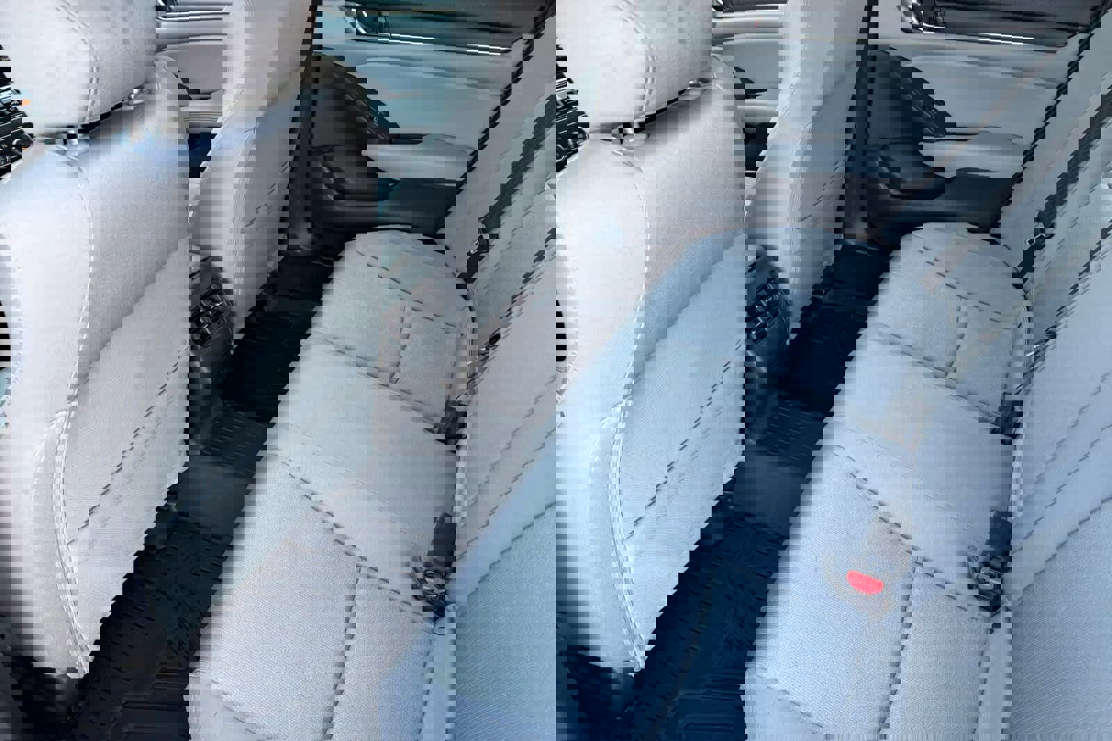 Used 2018 Honda Accord EX image 4