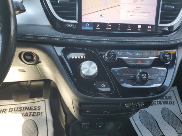Used 2021 Chrysler Pacifica Touring-L w/ Uconnect Theater Family Group AWD/4WD image 21