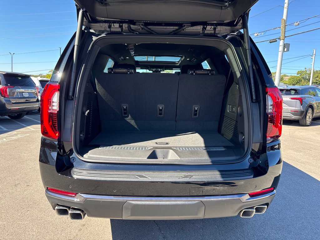 New 2026 GMC Yukon Denali Ultimate AWD/4WD image 35