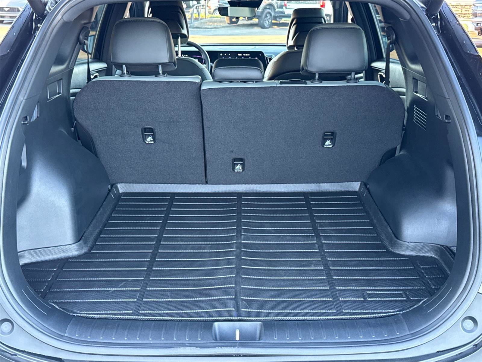 Used 2025 Kia Sportage X-Line w/ Premium Package image 13