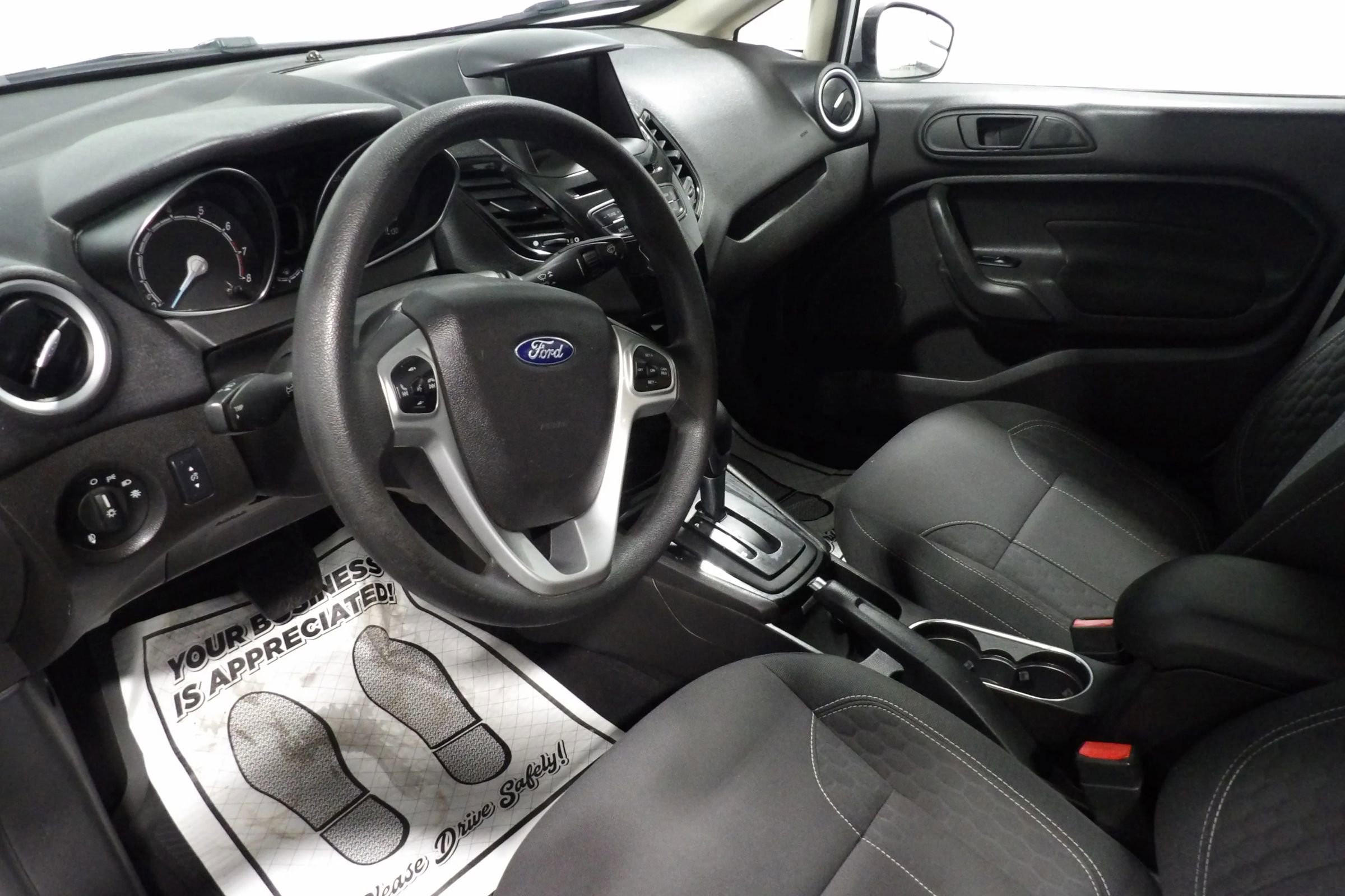 Used 2019 Ford Fiesta SE w/ Equipment Group 201A FWD image 9