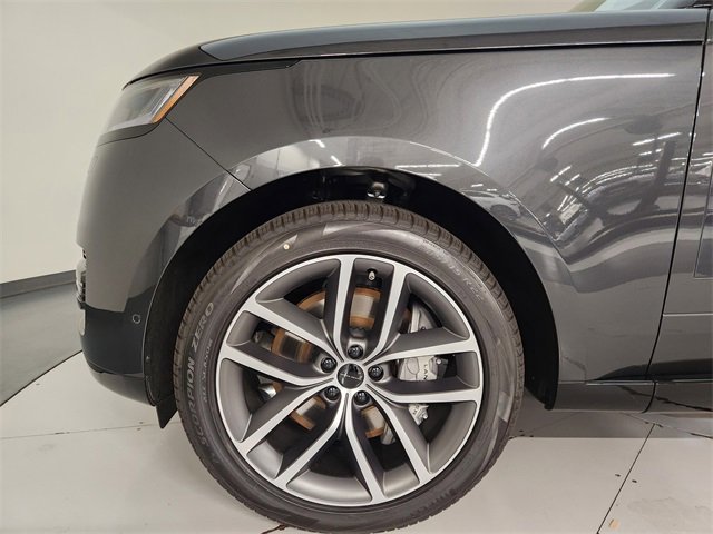 New 2026 Land Rover Range Rover SE image 11