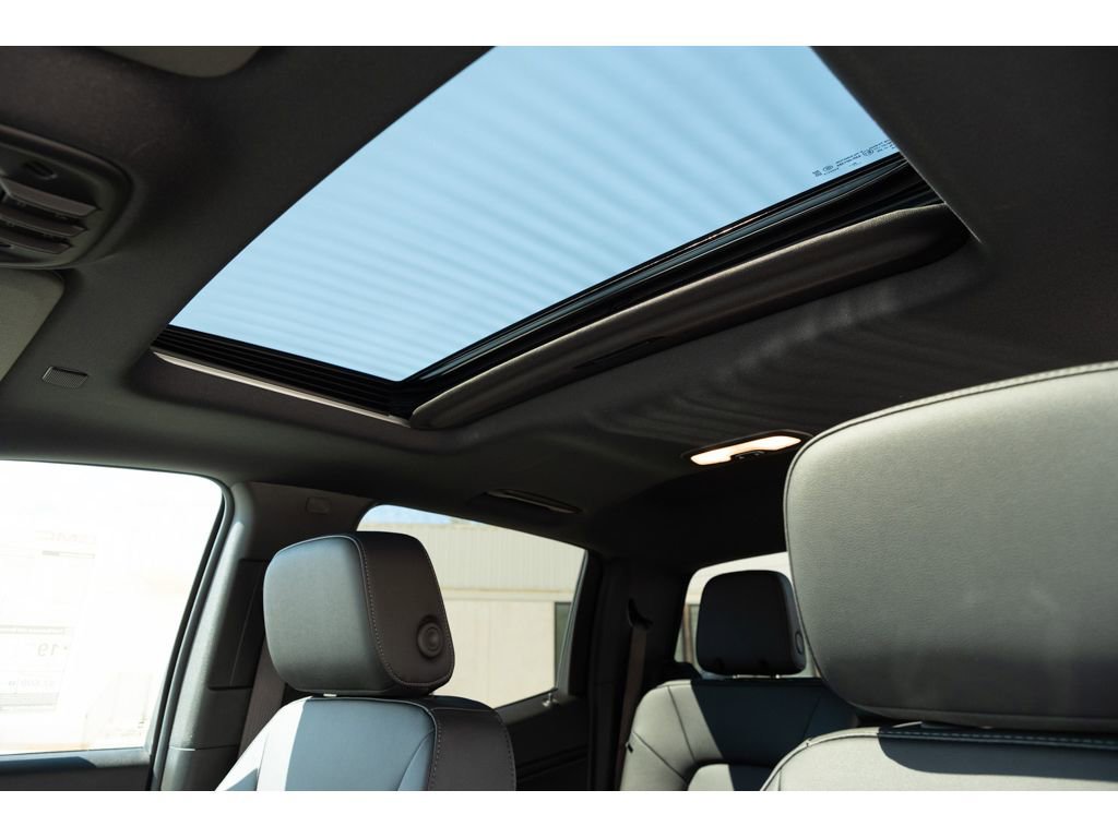 New 2026 GMC Canyon Elevation w/ Convenience Package image 15