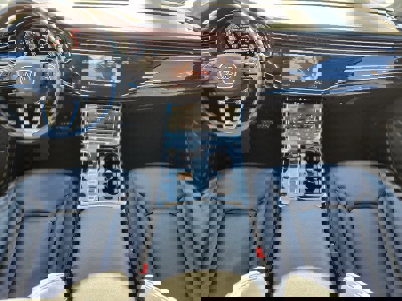 Used 2024 Audi Q7 3.0T Premium Plus image 13