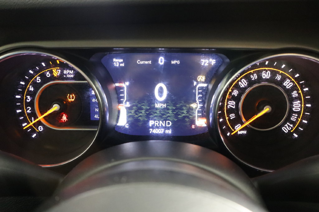 Used 2019 Jeep Wrangler Unlimited Sport w/ Technology Group AWD/4WD image 19