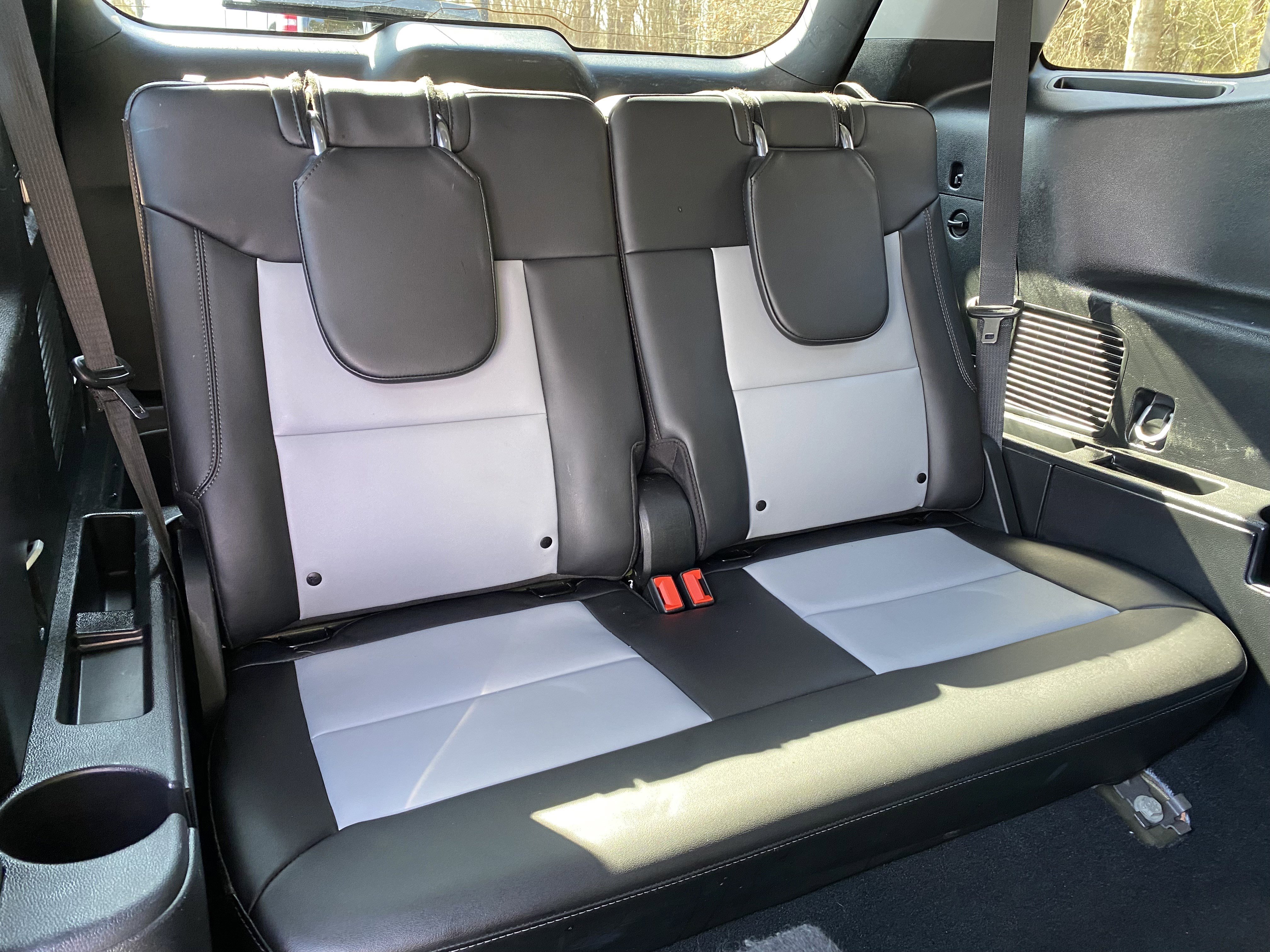 Used 2023 Ford Explorer XLT w/ Equipment Group 202A image 38