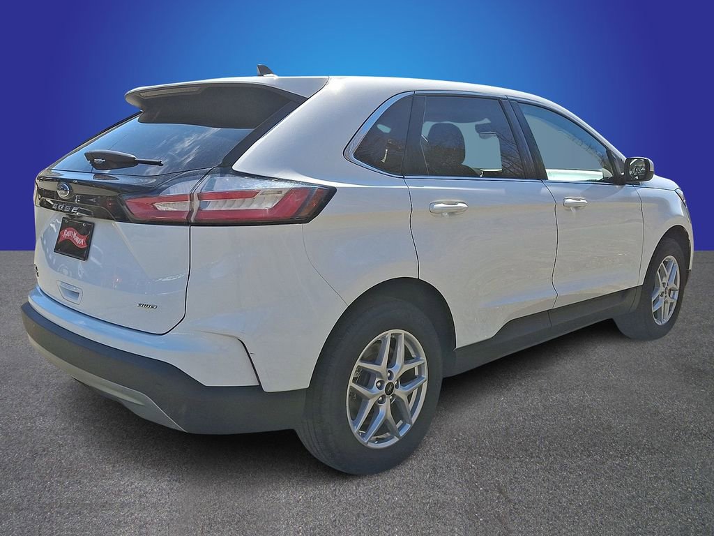 Used 2023 Ford Edge SEL image 4
