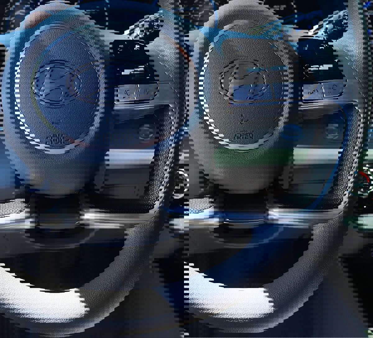 Used 2024 Hyundai Elantra SEL image 54