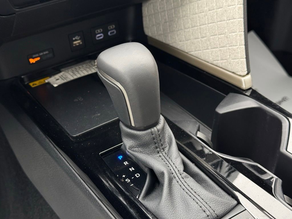 Used 2026 Toyota Camry XLE image 36