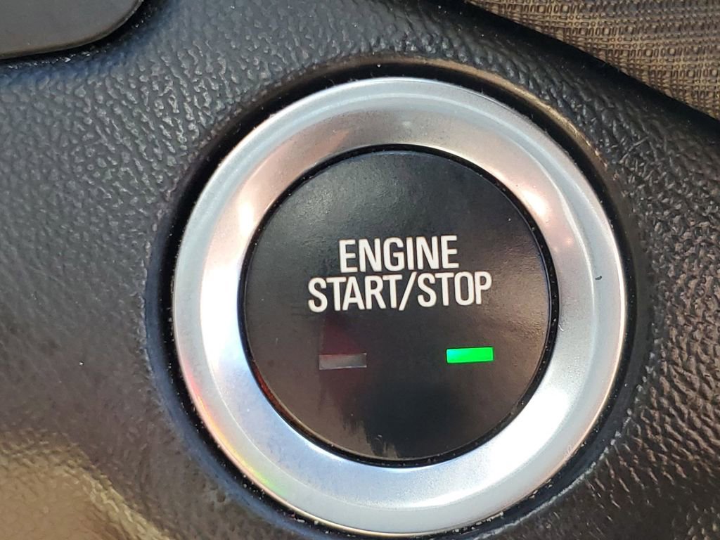 Used 2023 Chevrolet Equinox RS image 38