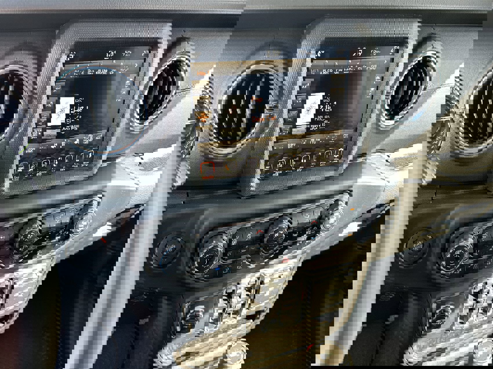 New 2023 Jeep Wrangler Sahara w/ Cold Weather Group image 16