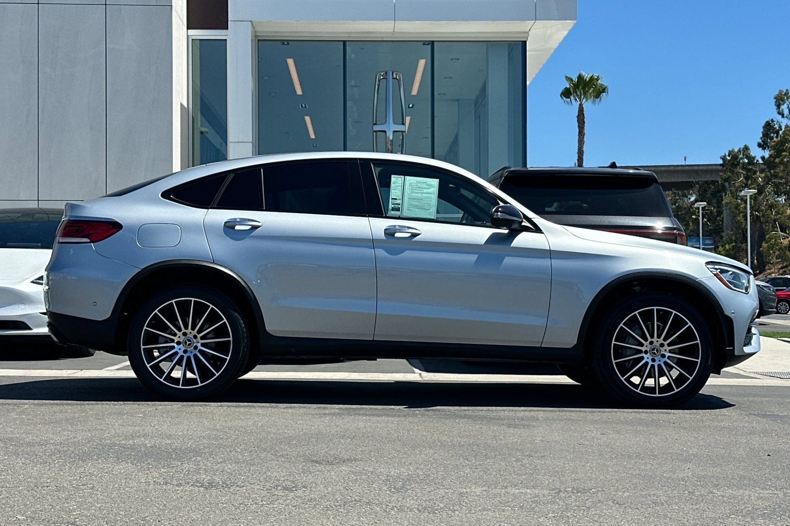 Used 2021 Mercedes-Benz GLC 300 4MATIC Coupe image 2