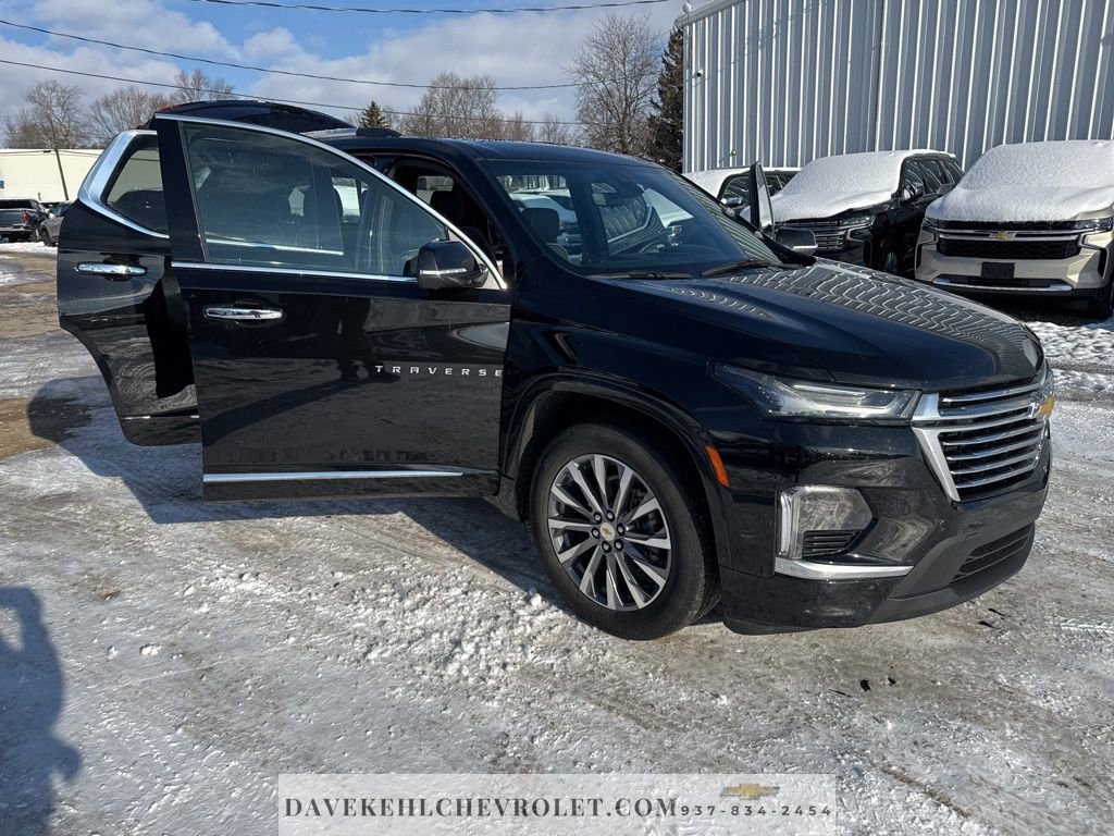 Used 2023 Chevrolet Traverse Premier image 34