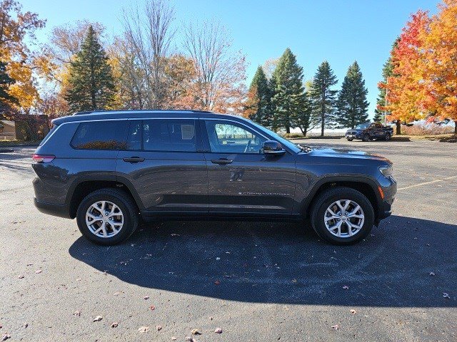 Used 2022 Jeep Grand Cherokee L Limited image 7