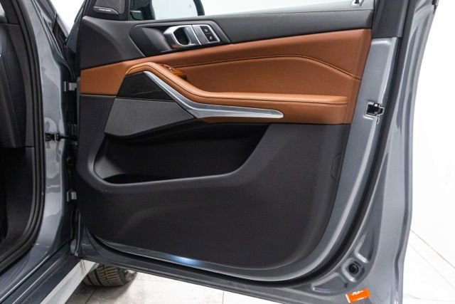 Used 2026 BMW X5 M60i image 31