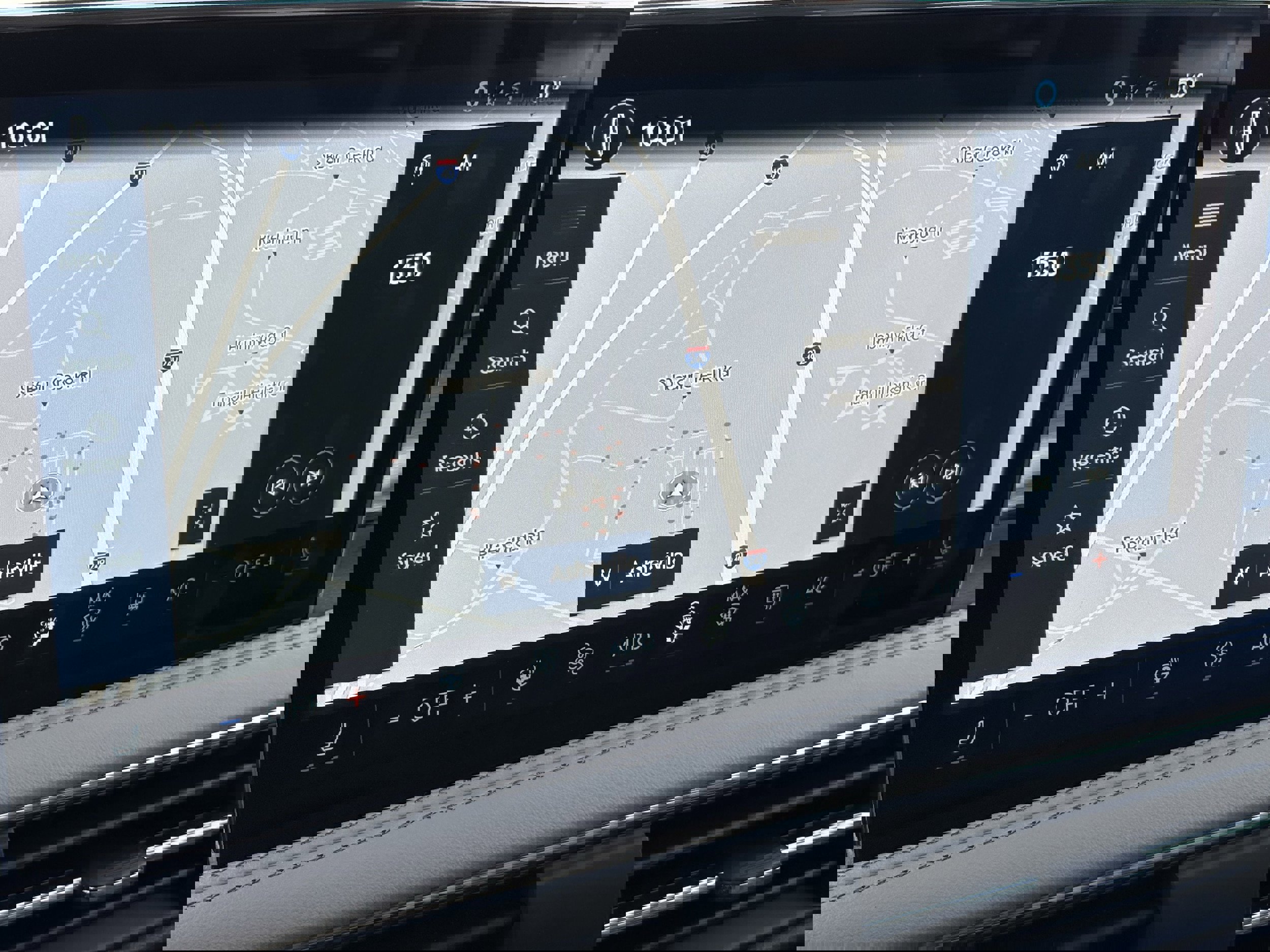 Used 2023 Lincoln Corsair AWD w/ Equipment Group 102A image 25