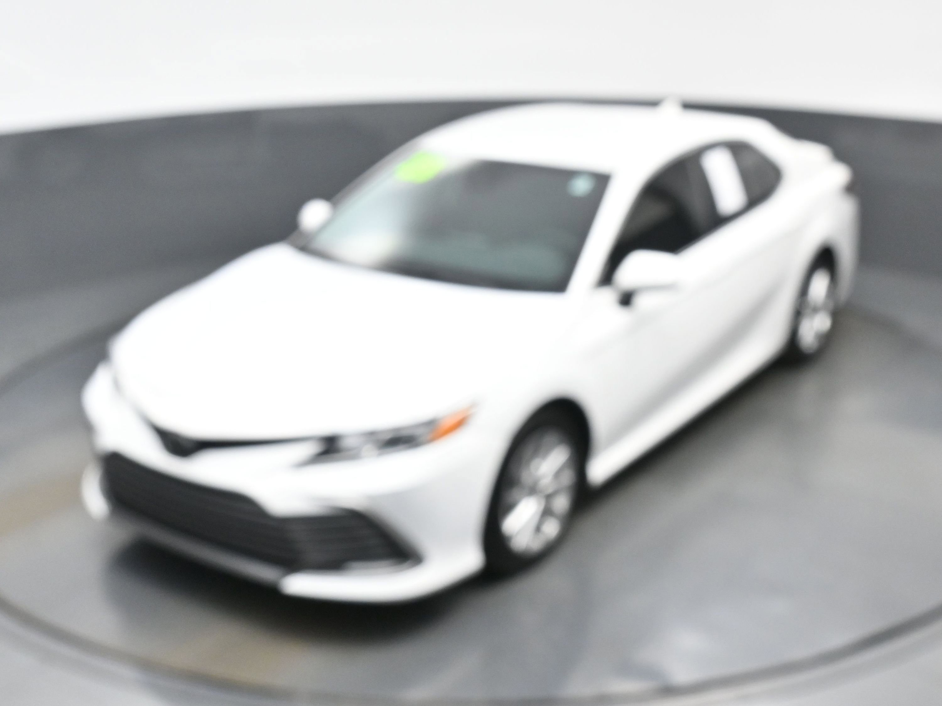 Used 2023 Toyota Camry LE image 33