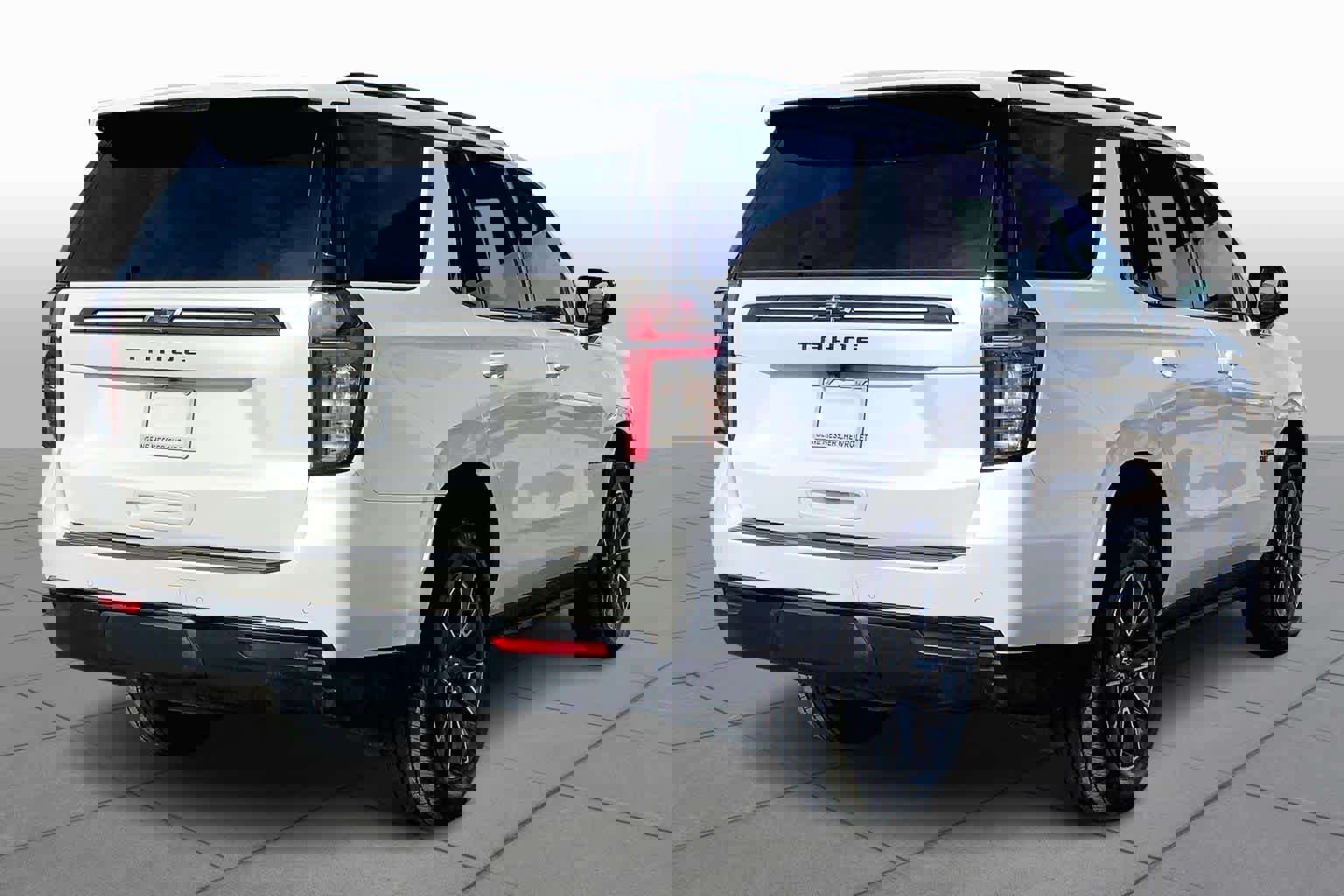 Certified 2024 Chevrolet Tahoe Z71 w/ Luxury Package image 12