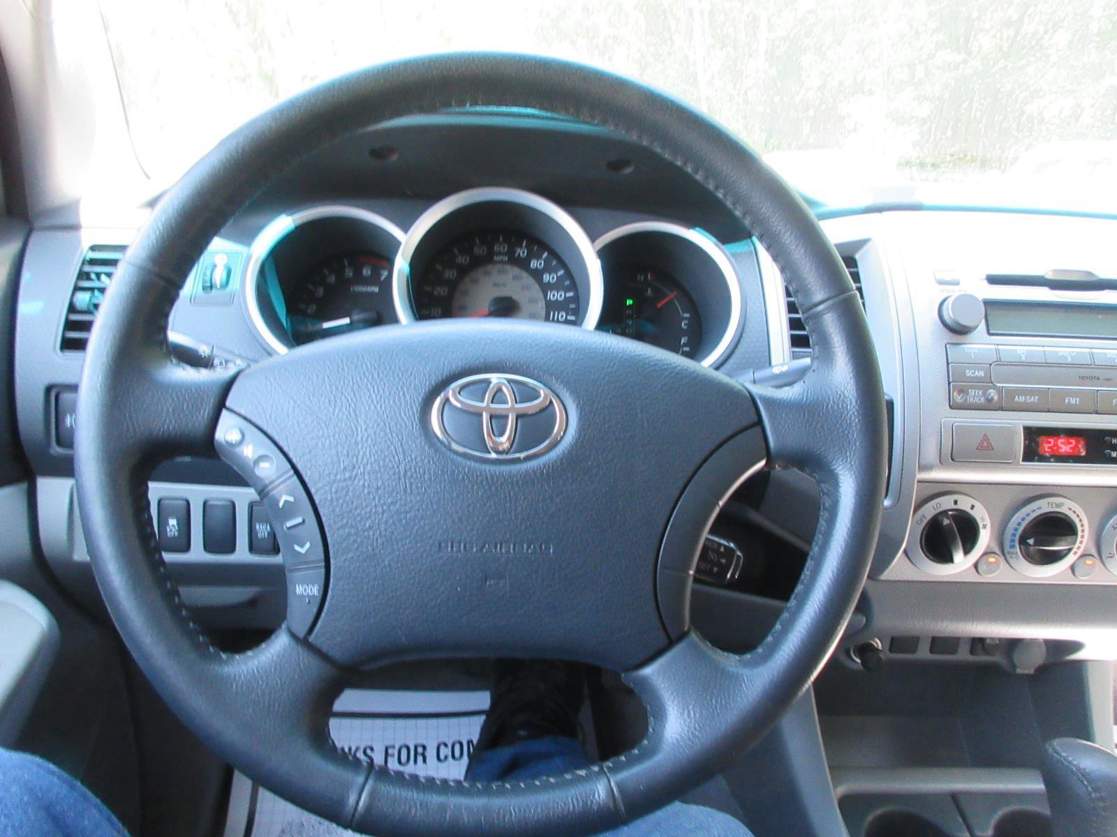 Used 2010 Toyota Tacoma PreRunner RWD image 11