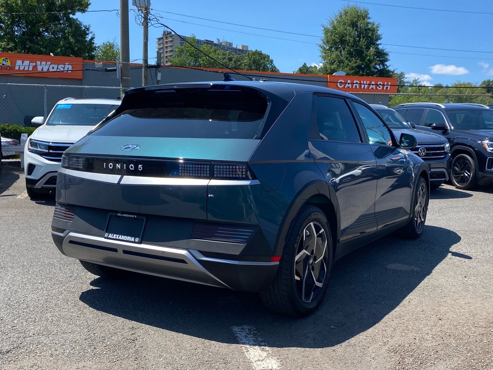 Used 2024 Hyundai Ioniq 5 SE RWD image 3