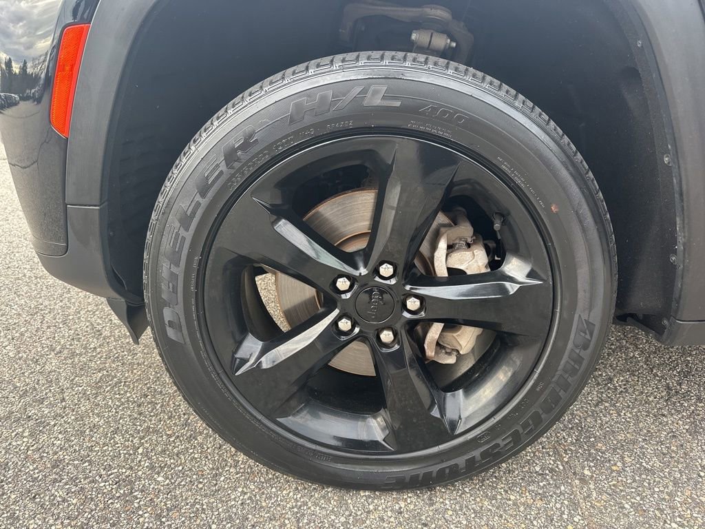 Used 2022 Jeep Grand Cherokee L Laredo image 32