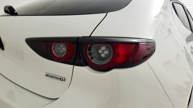 Used 2021 MAZDA MAZDA3 s FWD image 29