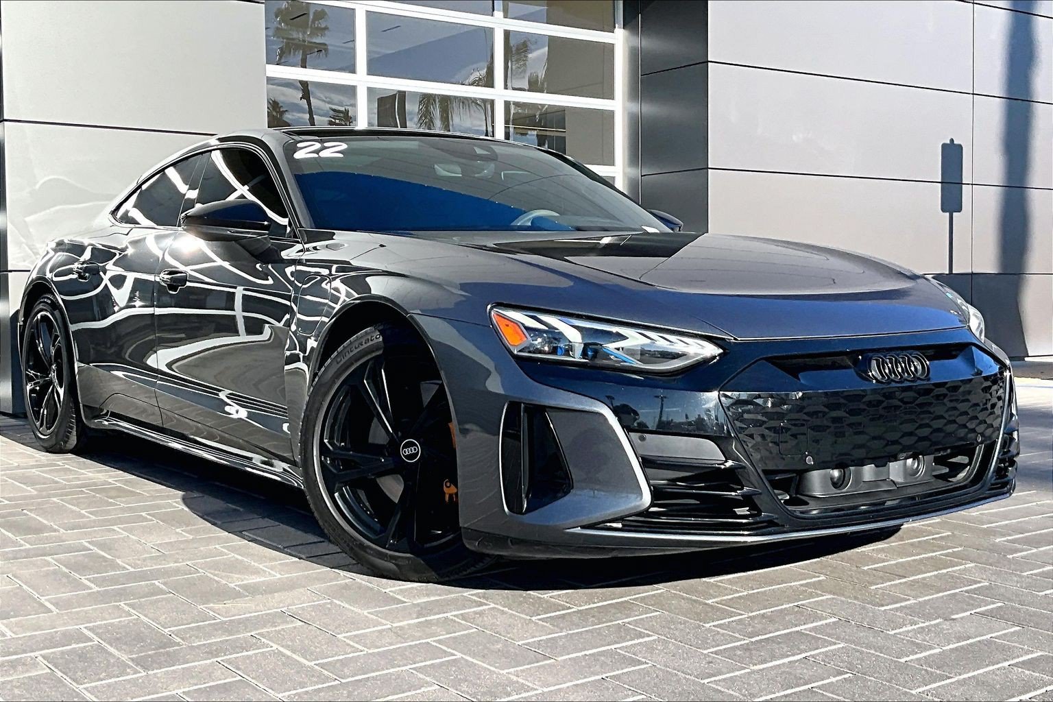 Used 2022 Audi e-tron GT Premium Plus w/ Performance Package AWD/4WD image 3