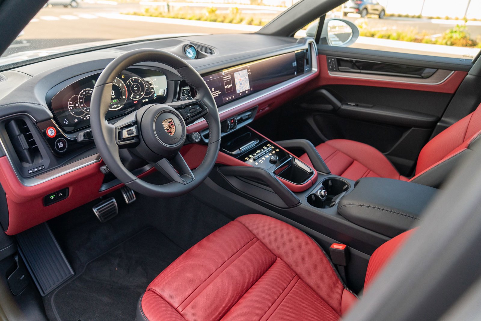 New 2026 Porsche Cayenne S image 4