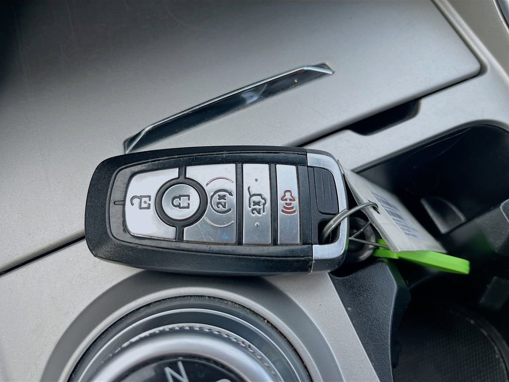 Used 2022 Ford Explorer Limited image 35