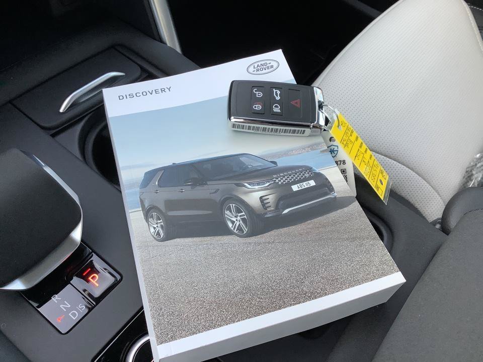 New 2026 Land Rover Discovery S AWD/4WD image 37