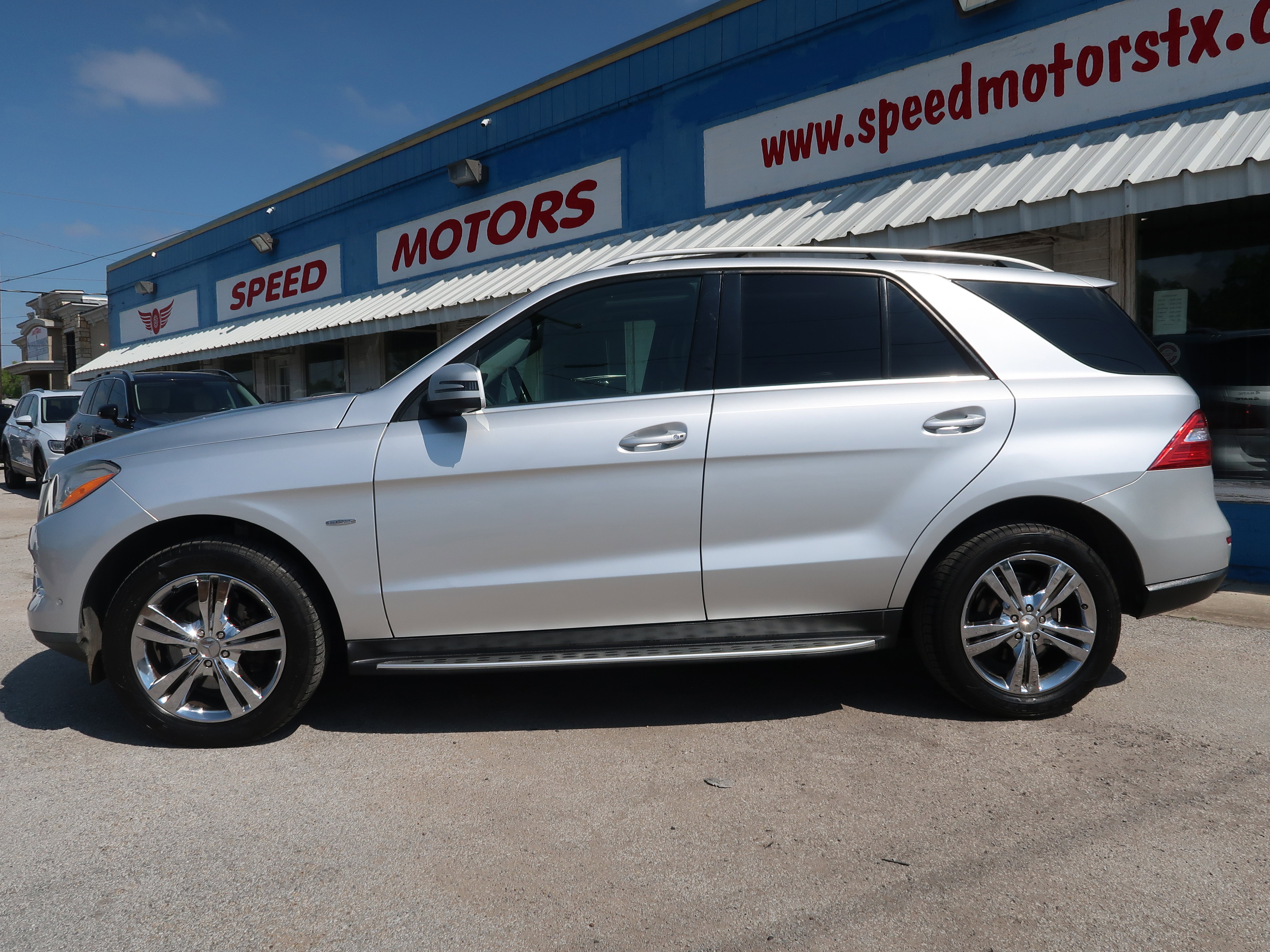 Used 2012 Mercedes-Benz ML 350 4MATIC image 3
