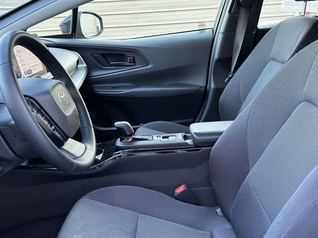 Used 2025 Toyota Prius LE image 9