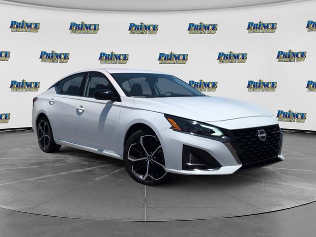 Used 2025 Nissan Altima 2.5 SR FWD image 3