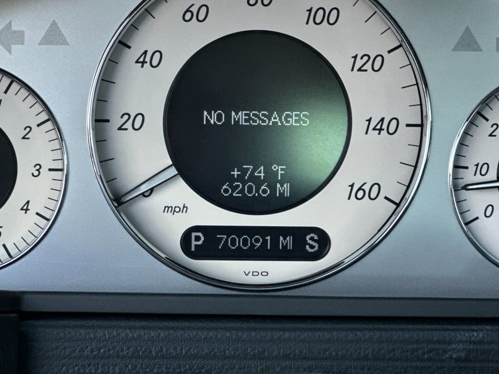 Used 2005 Mercedes-Benz E 500 Sedan image 24