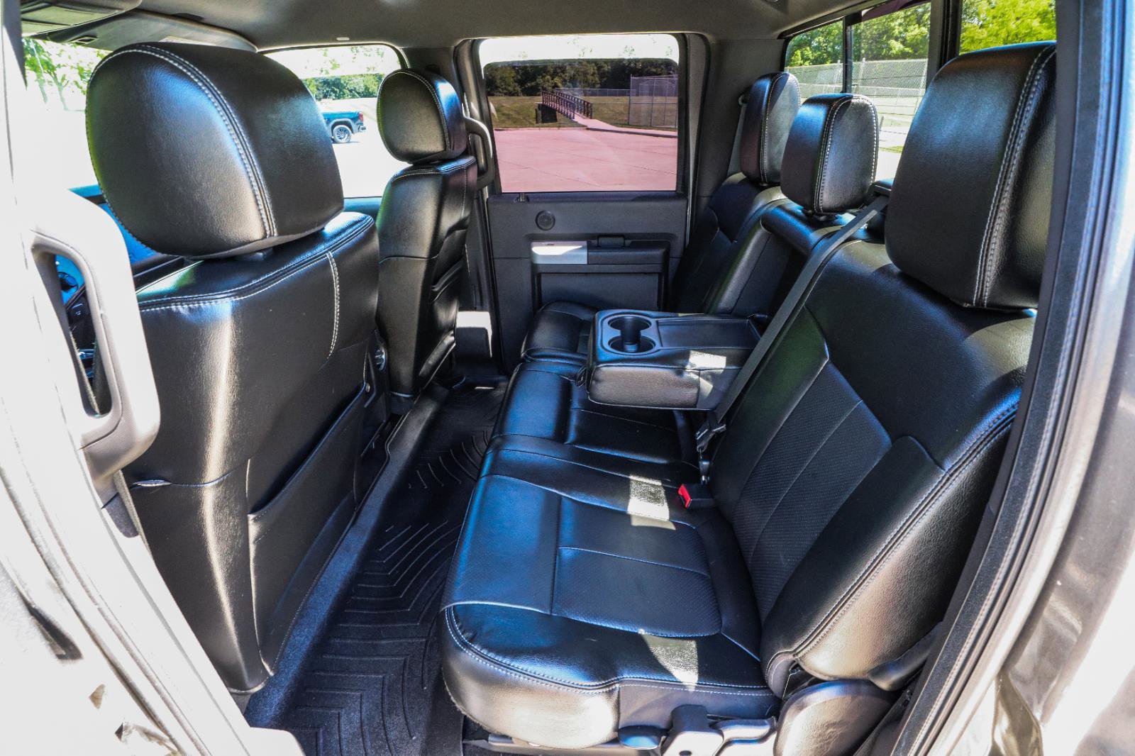 Used 2013 Ford F250 Lariat w/ Lariat Interior Pkg AWD/4WD image 41