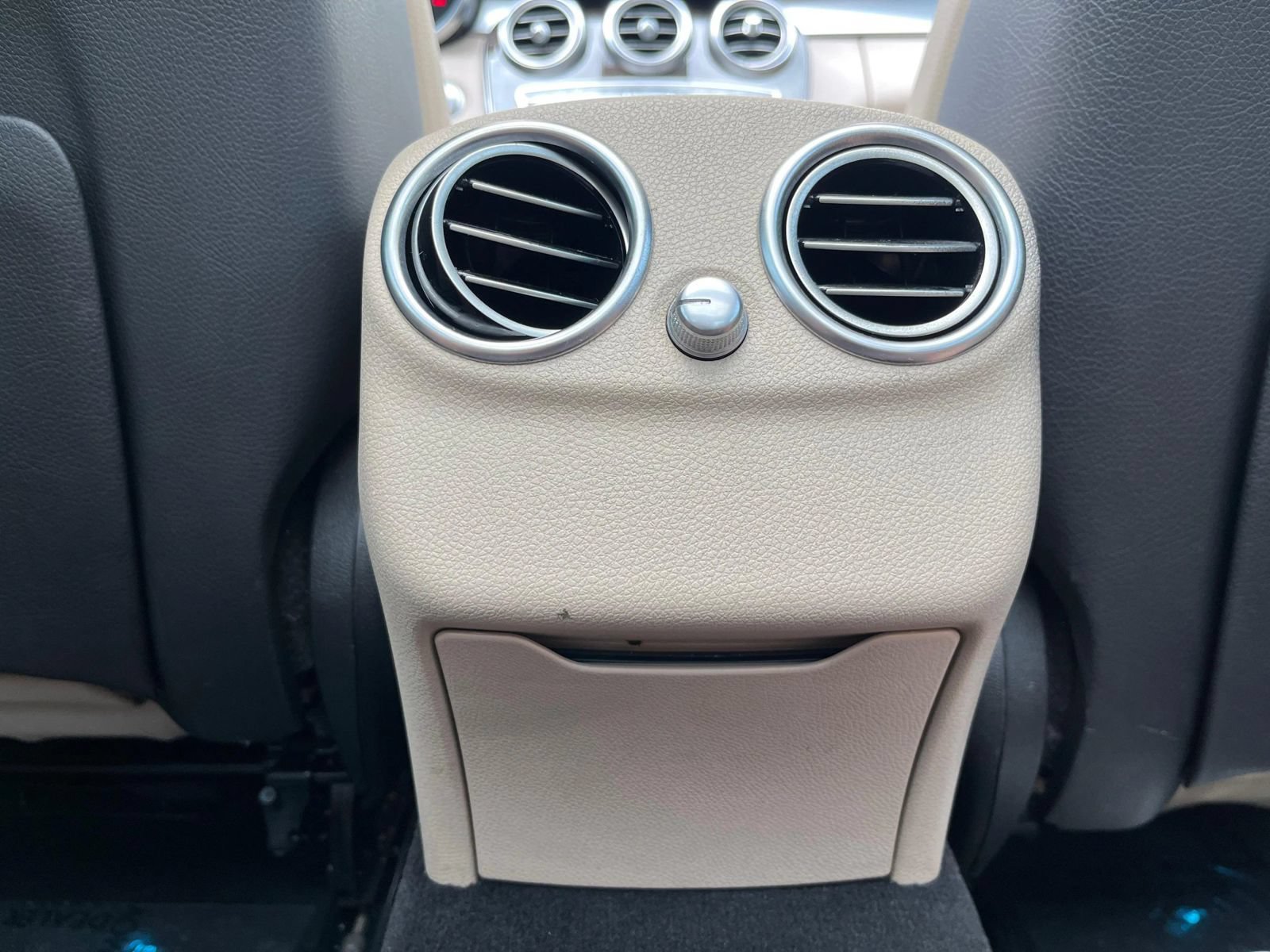 Used 2017 Mercedes-Benz C 300 4MATIC Sedan w/ Premium 3 Package image 26