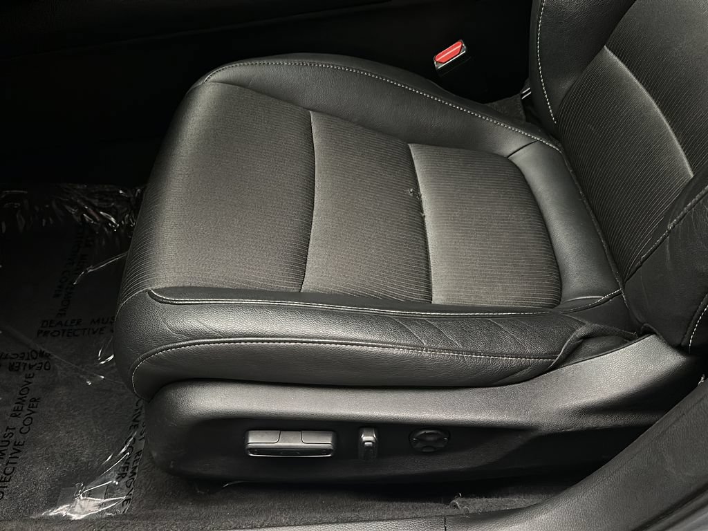 Used 2019 Honda Accord Sport image 11