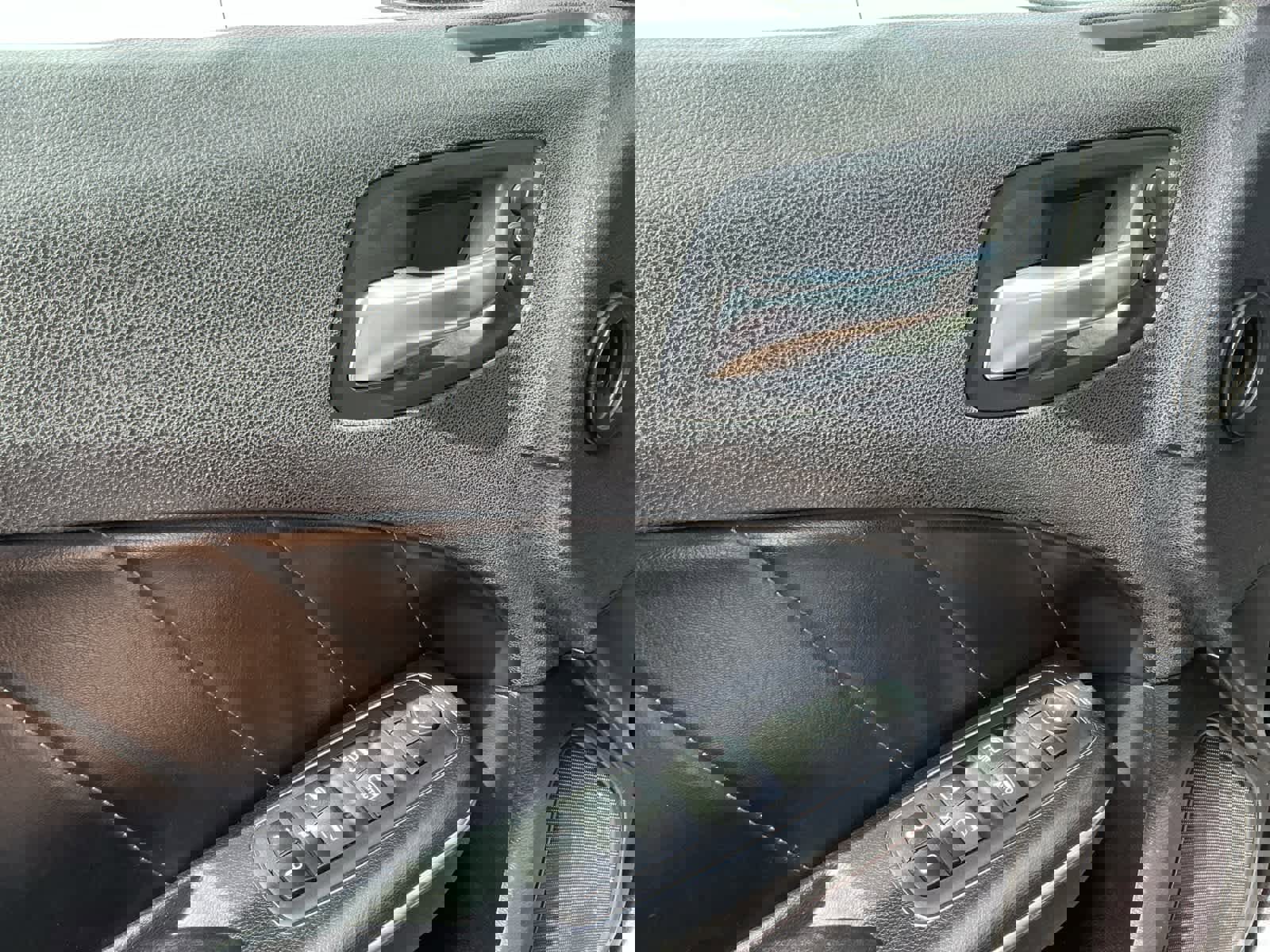 Used 2018 Dodge Charger GT image 17