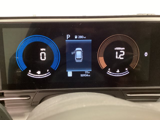 Used 2025 Hyundai Kona SEL FWD image 24