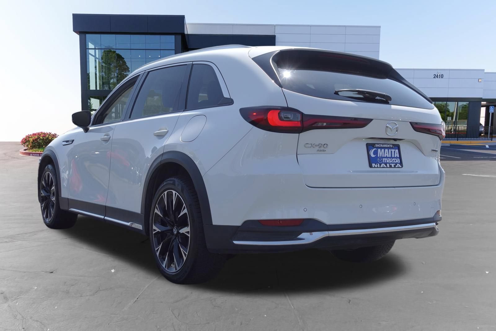 Certified 2024 MAZDA CX-90 Plug-In Hybrid w/ Premium Pkg AWD/4WD image 7